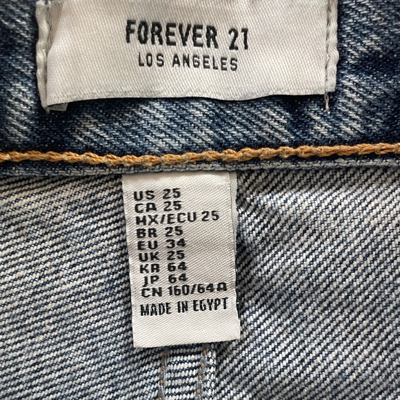 (Forever 21) Cross front denim Shorts - Picture 4 of 4